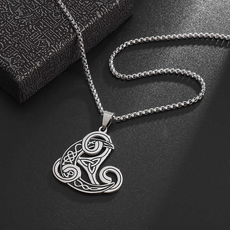 Eueavan Celtic Trinity Knot Necklace