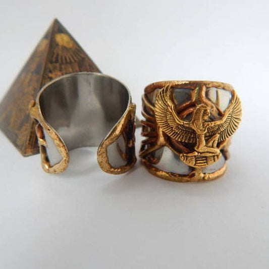 Egyptian Ma'at Pharaoh Ring - Symbol of ancient Egyptian heritage and royalty.